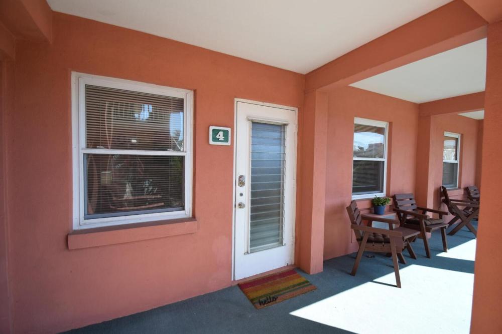 Virginian 4 apts